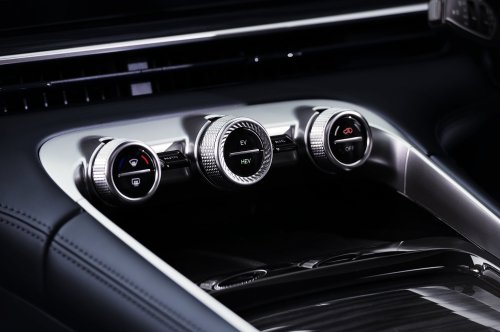 Omoda C9 PHEV launched in Malaysia – 1.5T petrol, 537 PS/650 Nm PHEV, 145 km EV range WLTP; RM209k