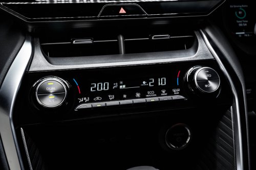 2026 Toyota Harrier 2.5 Hybrid launched in Malaysia – 218 PS combined, 12.3-inch digital display; fr RM289k