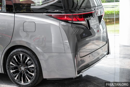 2026 Toyota Vellfire Hybrid in Malaysia – full gallery of petrol-electric MPV with 250 PS, Alphard kit, RM550k