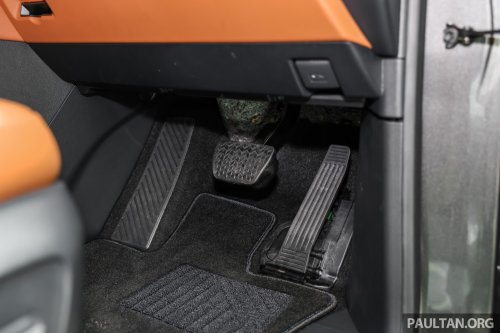 2026 Toyota Vellfire Hybrid in Malaysia – full gallery of petrol-electric MPV with 250 PS, Alphard kit, RM550k