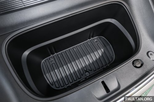 Tesla Model Y L launched in Malaysia – stretched 6-seater, 681 km WLTP, adaptive sus, from RM260k est