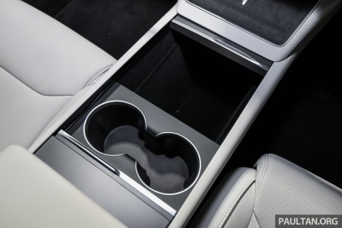 Tesla Model Y L Malaysia price confirmed – RM260,000 for 6-seater EV SUV, Cosmic Silver is RM11k extra!