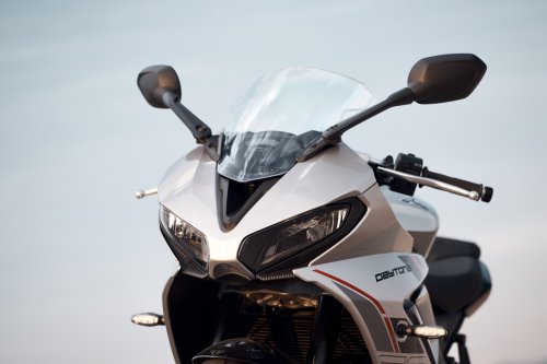 2026 Triumph Daytona 660 updated – now with adjustable Showa forks, Triumph quickshifter