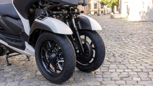 2026 Yamaha Tricity 300 scooter for Europe – three wheels, standing assist, foot brake and airbag