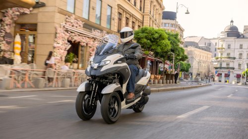 2026 Yamaha Tricity 300 scooter for Europe – three wheels, standing assist, foot brake and airbag