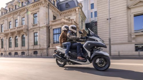 2026 Yamaha Tricity 300 scooter for Europe – three wheels, standing assist, foot brake and airbag