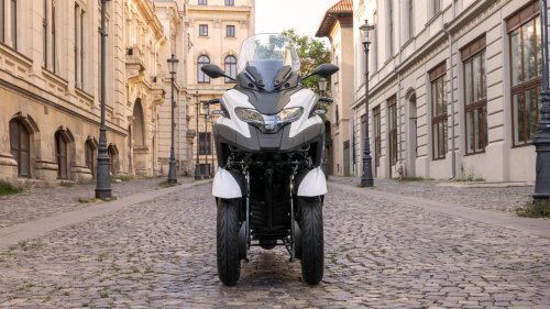 2026 Yamaha Tricity 300 scooter for Europe – three wheels, standing assist, foot brake and airbag