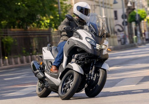 2026 Yamaha Tricity 300 scooter for Europe – three wheels, standing assist, foot brake and airbag