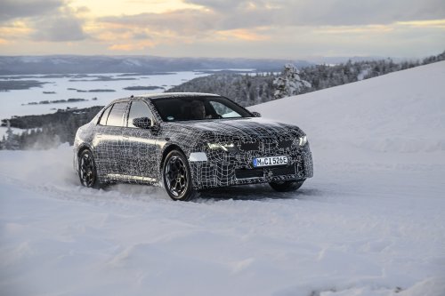 2027 BMW i3 teased, Mar 18 reveal – NA0 3 Series EV, 800V, up to 469 PS, 645 Nm, 400 kW DC fast charging