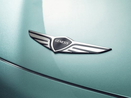 Genesis GV60 Magma – brand’s first production high-performance model; 650 hp/770 Nm, 0-200 km/h 10.9 s