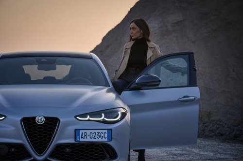 Alfa Romeo is returning to Malaysia – Giulia and Stelvio Veloce teased, 280 PS 2.0L turbo, ROIs open