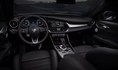 Alfa Romeo is returning to Malaysia – Giulia and Stelvio Veloce teased, 280 PS 2.0L turbo, ROIs open