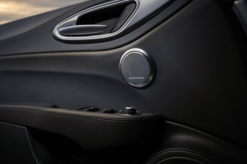Alfa Romeo is returning to Malaysia – Giulia and Stelvio Veloce teased, 280 PS 2.0L turbo, ROIs open