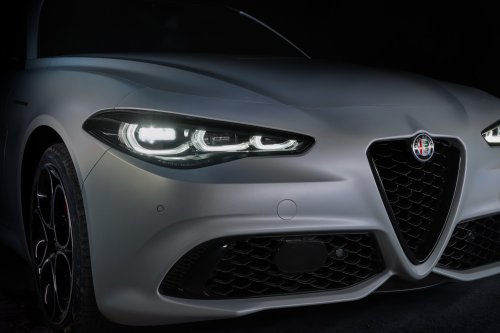Alfa Romeo Malaysia teaser reveals Nov 20 launch date – Giulia sedan and Stelvio SUV for boutique ops