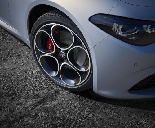 Alfa Romeo Malaysia teaser reveals Nov 20 launch date – Giulia sedan and Stelvio SUV for boutique ops
