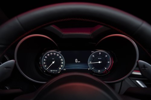 Alfa Romeo is returning to Malaysia – Giulia and Stelvio Veloce teased, 280 PS 2.0L turbo, ROIs open