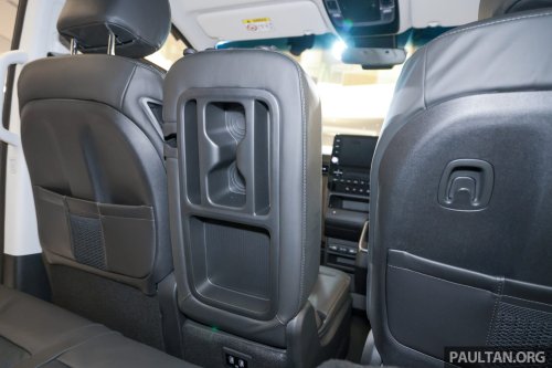 Hyundai, Hyundai Staria, SEAT, Hyundai Staria in Malaysia now gets fixed centre console in place of front middle seat, no price change