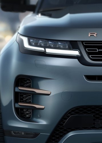 Range Rover Evoque – next-gen to debut as EV in 2027