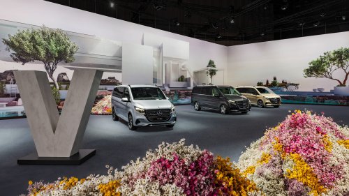 2025 Mercedes-Benz EQV facelift to launch in Malaysia tomorrow – Avantgarde Line, two 12.3-inch screens?