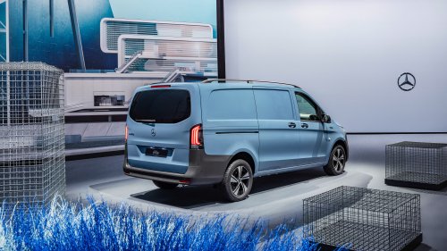 2025 Mercedes-Benz EQV facelift to launch in Malaysia tomorrow – Avantgarde Line, two 12.3-inch screens?