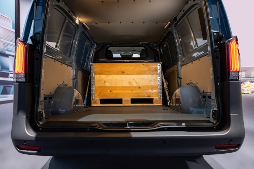 2025 Mercedes-Benz EQV facelift to launch in Malaysia tomorrow – Avantgarde Line, two 12.3-inch screens?