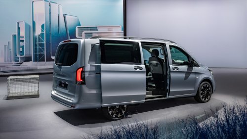 2025 Mercedes-Benz EQV facelift to launch in Malaysia tomorrow – Avantgarde Line, two 12.3-inch screens?