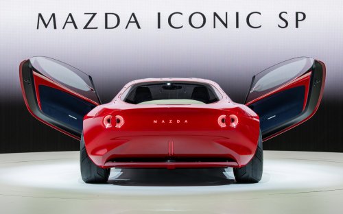 Mazda RX-7 successor “will be ready soon” as REEV with new rotary engine, hybrid possible – 2026 launch?