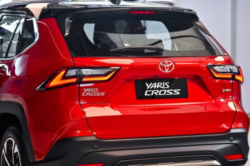 Toyota Yaris Cross launched in Malaysia – 1.5L NA and Hybrid, higher spec than Perodua Traz, from RM100k