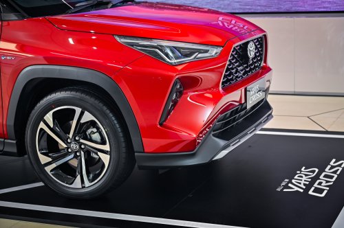Toyota Yaris Cross open for booking in Malaysia – up-specced Traz 1.5S NA for RM100k, 1.5S hybrid RM110k