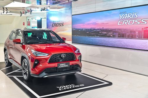 Toyota Yaris Cross launched in Malaysia – 1.5L NA and Hybrid, higher spec than Perodua Traz, from RM100k