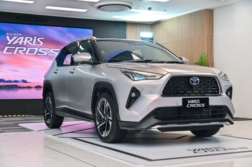 Toyota Yaris Cross launched in Malaysia – 1.5L NA and Hybrid, higher spec than Perodua Traz, from RM100k