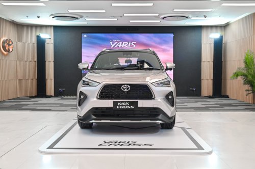 Toyota Yaris Cross launched in Malaysia – 1.5L NA and Hybrid, higher spec than Perodua Traz, from RM100k