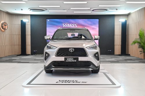 Toyota Yaris Cross launched in Malaysia – 1.5L NA and Hybrid, higher spec than Perodua Traz, from RM100k
