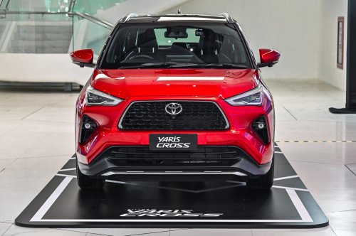 Toyota, Toyota Yaris, Toyota Yaris Cross, Toyota Yaris Cross launched in Malaysia – 1.5L NA and Hybrid, higher spec than Perodua Traz, from RM100k