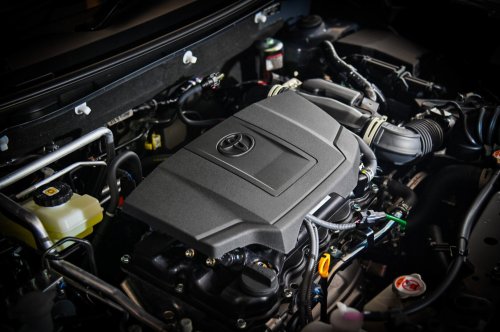 Toyota Yaris Cross launched in Malaysia – 1.5L NA and Hybrid, higher spec than Perodua Traz, from RM100k
