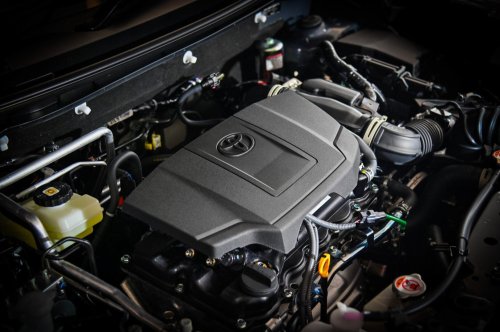 Toyota Yaris Cross launched in Malaysia – 1.5L NA and Hybrid, higher spec than Perodua Traz, from RM100k
