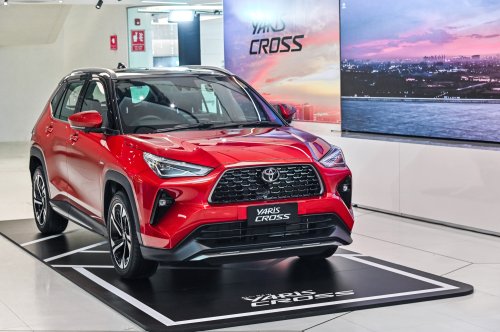 Toyota Yaris Cross open for booking in Malaysia – up-specced Traz 1.5S NA for RM100k, 1.5S hybrid RM110k