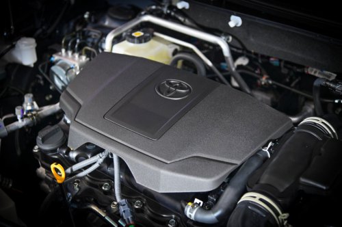 Toyota Yaris Cross launched in Malaysia – 1.5L NA and Hybrid, higher spec than Perodua Traz, from RM100k