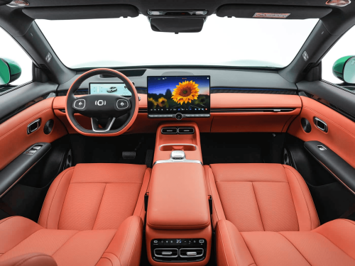 Changan Nevo Q06: 800V platform with 6C charging, pre-sales price starting at 22,000 USD in China