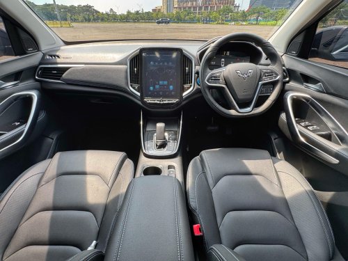 SUV 7-Seater Full Hybrid Harga Dibawah Rp 450 juta, Almaz Hybrid Patut Dicoba!