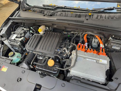 SUV 7-Seater Full Hybrid Harga Dibawah Rp 450 juta, Almaz Hybrid Patut Dicoba!