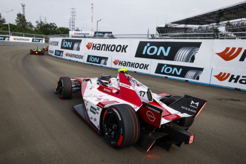 Nissan, Nissan Formula E Tunjukkan Ketangguhan di Jakarta E-Prix 2025