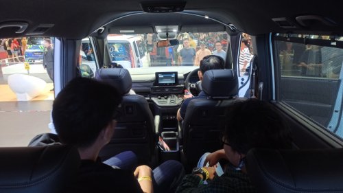 Honda, Honda e, Siasati Ramainya Pasar Upper MPV, Honda Jagokan STEP WGN e:HEV