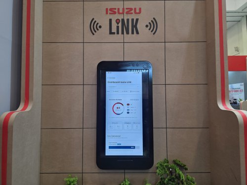 Isuzu | Isuzu Link Kini Terintegrasi dengan Aplikasi MyIsuzuID: Pantau Armada Lebih Mudah, Efisien, dan Aman