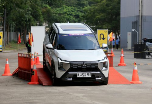 Mitsubishi Destinator, Mitsubishi, Destinator Laris Manis, Mitsubishi Bukukan 4.110 SPK di GIIAS 2025