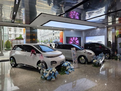 SAIC Motor, MG, Wuling, SAIC Motor Resmikan MG & Wuling User Experience Center Pertama di Indonesia