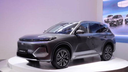 Geely Auto Indonesia Curi Perhatian di GIIAS 2025, Raih 866 SPK