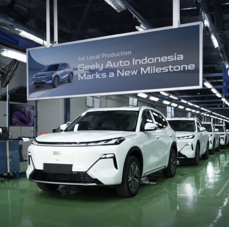 Geely Resmi Dirakit Lokal di Indonesia, Nebeng di Pabrik Handal