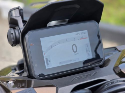 Menjajal New Honda ADV160: Skutik SUV Premium yang Canggih
