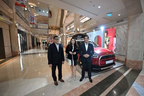 BMW, BMW Gelar Pameran di Plaza Senayan Guna Pertahankan Pasar Premium
